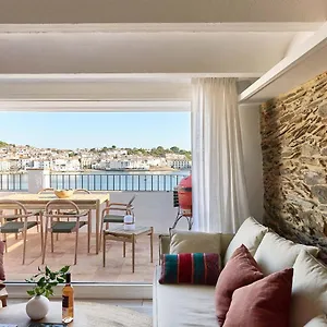 Beachfront Penthouse With Sea Views In Apartment Cadaques